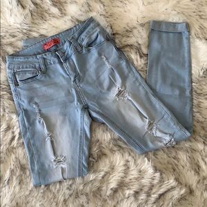 Ripped Stretch Jeans